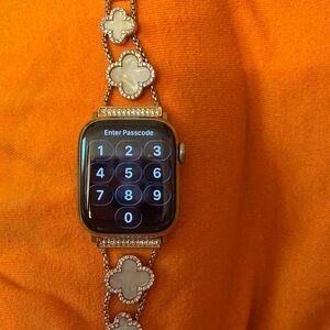 Apple Watch Series 7 Gold Titanium